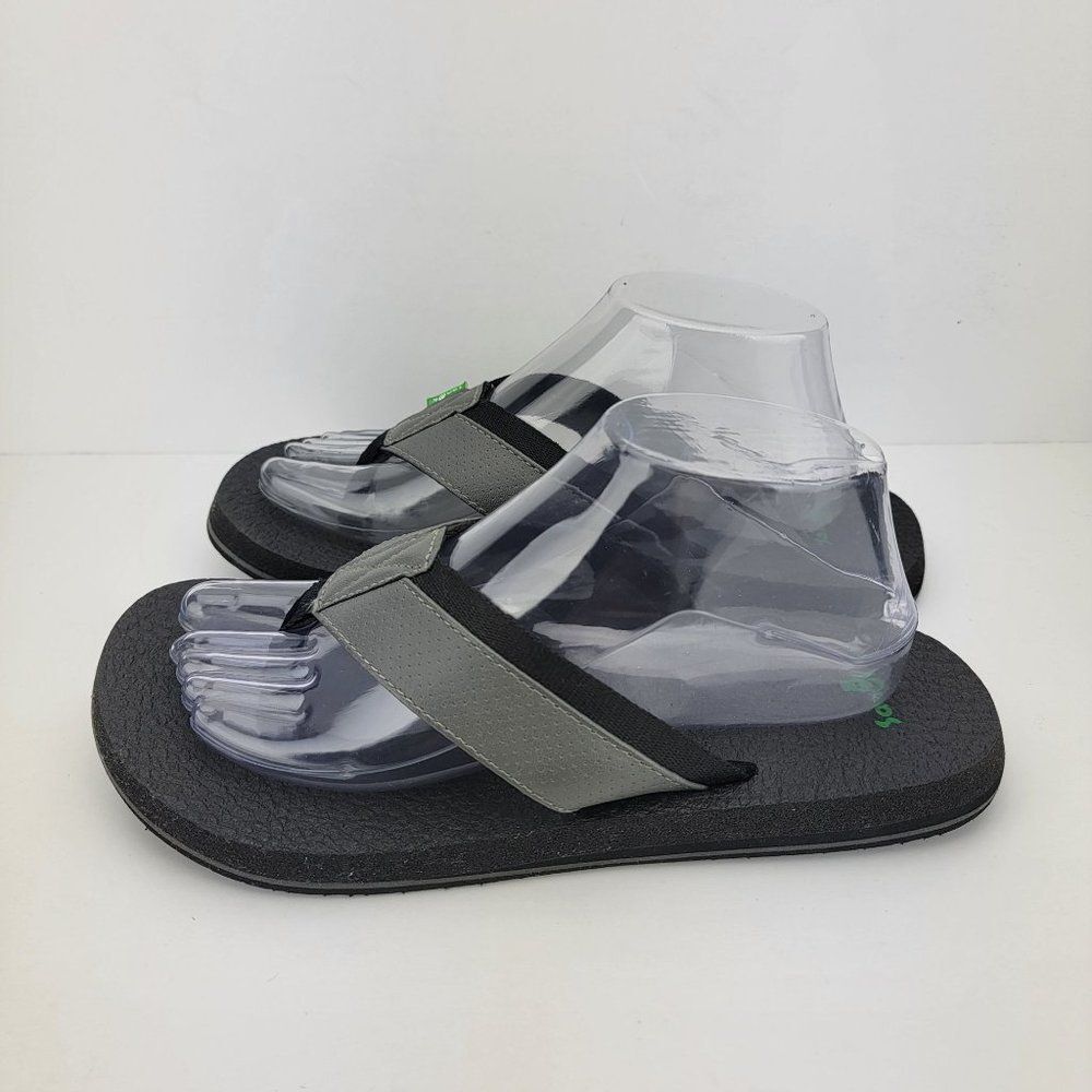 Sanuk Men's Size 8 Black Grey Beer Cozy 2 Yoga Mat Flip Flops Sandals SMS10823S